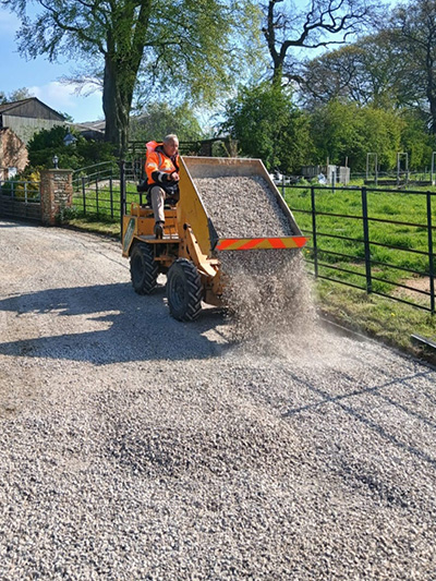 Laying the gravel